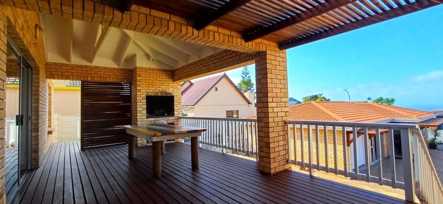 6 Bedroom Property for Sale in Dana Bay Western Cape